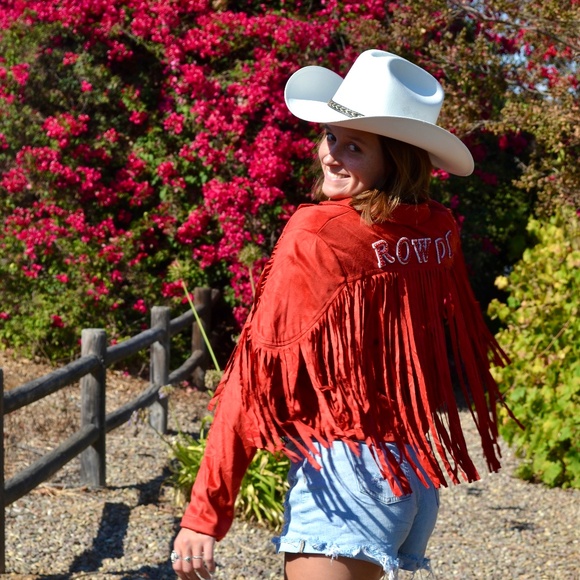 Red Suede Western Fringe Jacket, Nashville Country Concert Outfit - Picture 8 of 12
